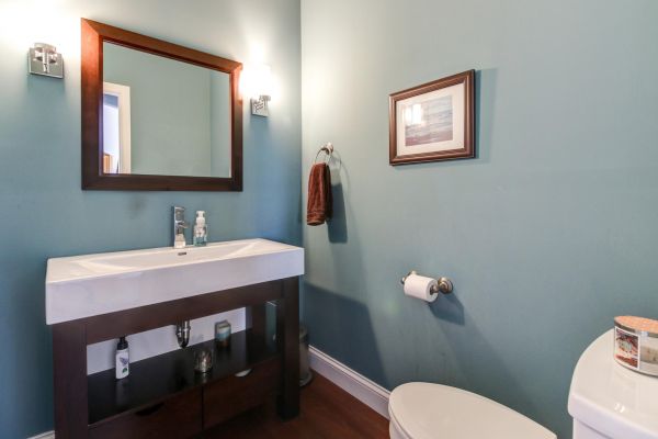 Cost of Powder Room Construction in Valrico